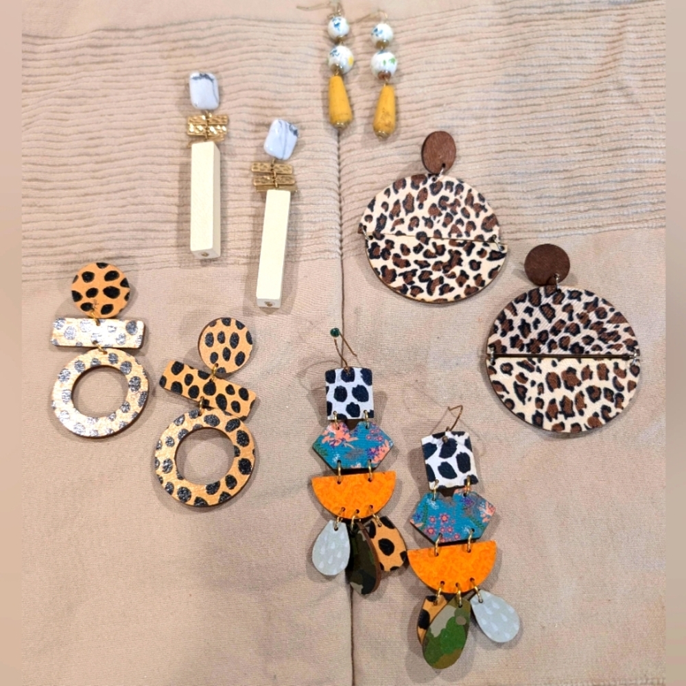 Print and Colorful Wood Statement Earrings Set